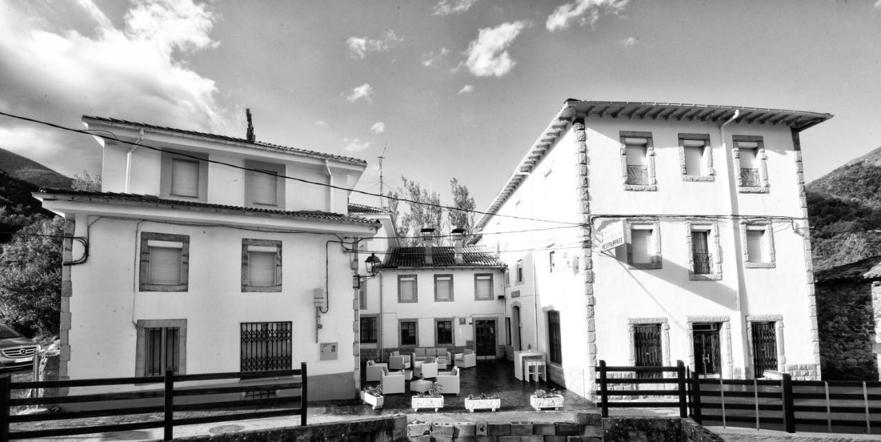Hostal Casa Abascal Posada De Valdeon Zewnętrze zdjęcie