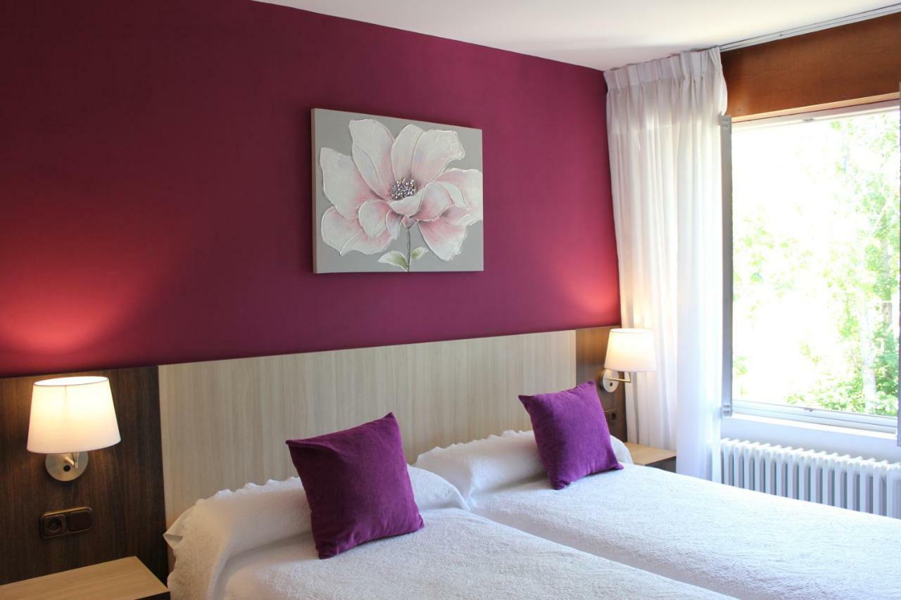 Hostal Casa Abascal Posada De Valdeon Zewnętrze zdjęcie
